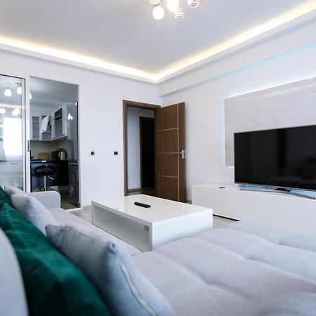 Isaran Apartament With Panoramic City View Braşov Dış mekan fotoğraf