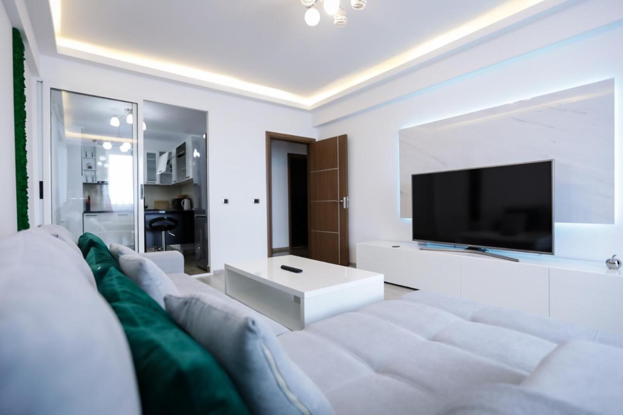 Isaran Apartament With Panoramic City View Braşov Dış mekan fotoğraf